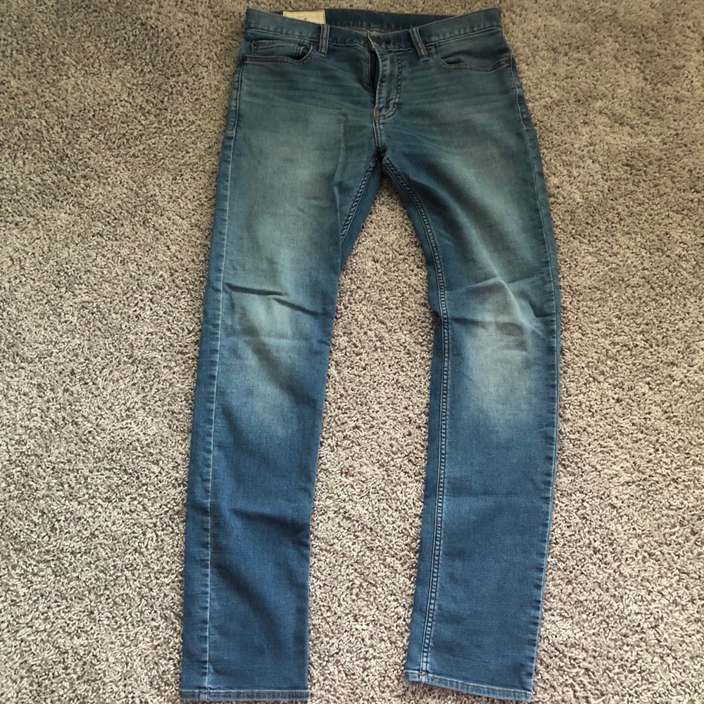Hollister jeans